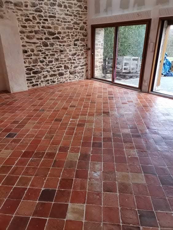 Rénovation en tomettes anciennes