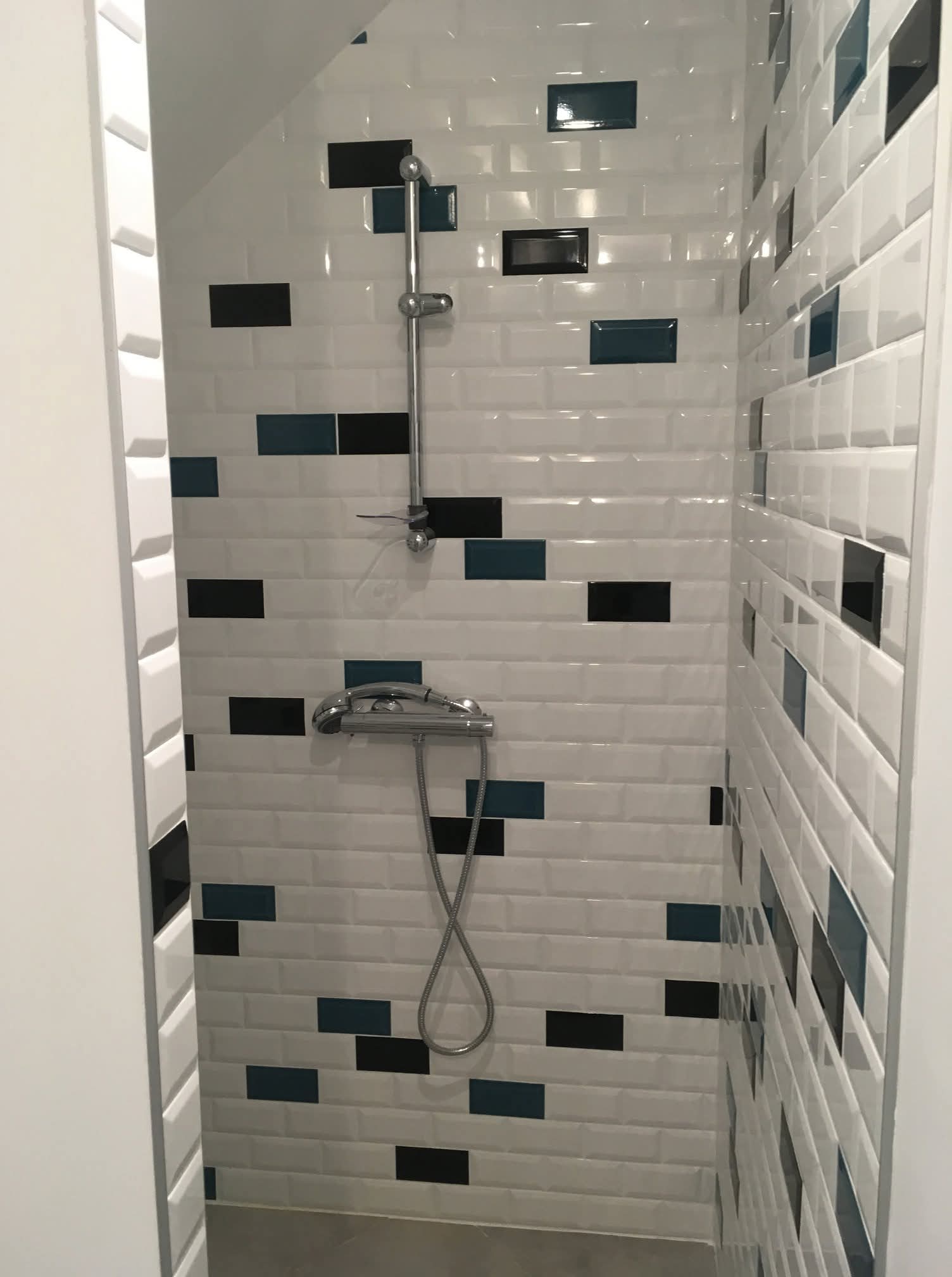 Faïence métro blanche douche