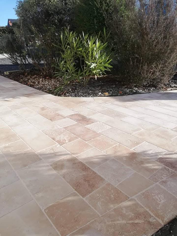 Réalisations de carrelage extérieur en Mayenne